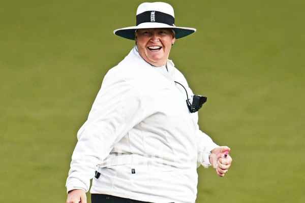 सू रेडफ़र्न