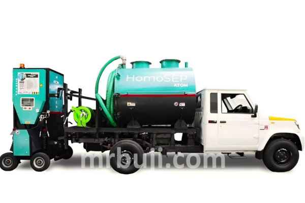 Septic tank/manhole cleaning robot