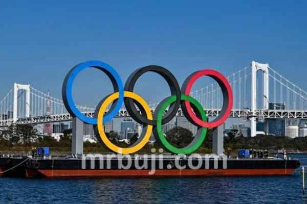 Let’s Move and Celebrate